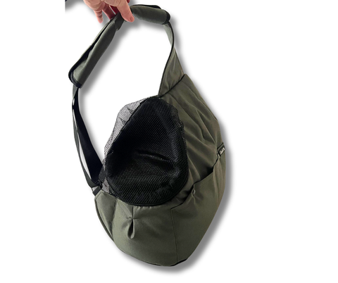 Für Hunde bis ca. 5kg / Sling-Wintertasche "Olivgrün" mit abnehmbarem Fensternetz / Gr. M