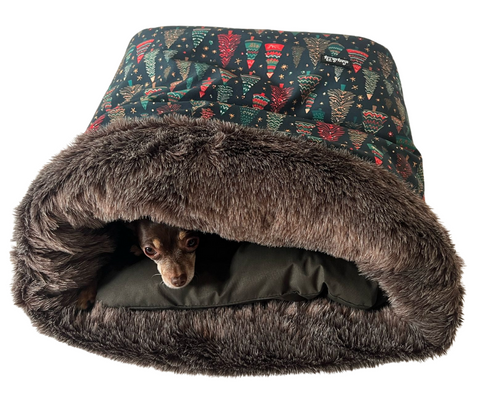 Weihnachten - gefütterter Softschell-Hundeschlafsack mit stabilem Boden & Kissen / Bodengröße 40cm x 22cm / 47cm Hoch