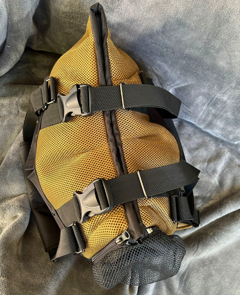 Vorderansicht Hundetasche Rucksack Safari Sand Größe M