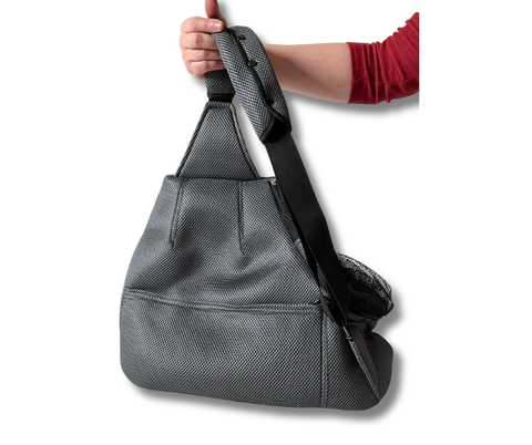 Hundetasche Ozeangrau mit stabiler Holzplatte und Sicherheitskarabiner