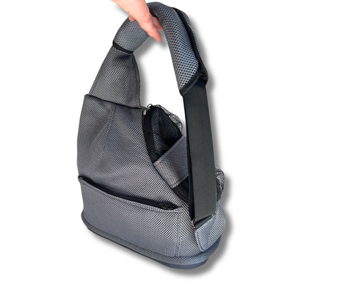 Sling-Hundetasche für kleine Hunde mit extra 4 cm Bodenfach aus wetterfestem Oxford-Stoff